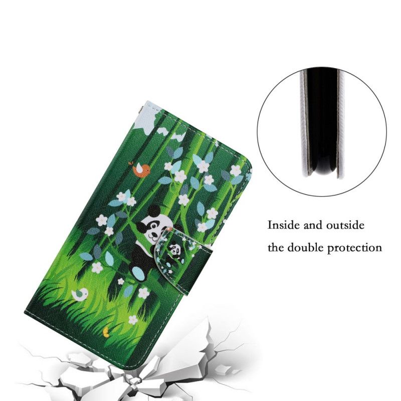 Flip Cover Samsung Galaxy S22 Ultra 5G Panda Walk